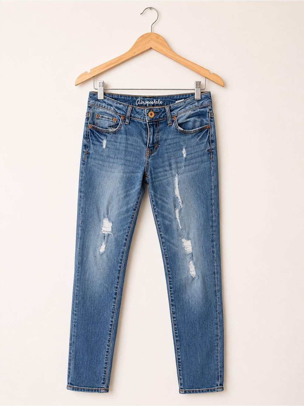 Aeropostale Bayla Skinny Jeans | Distressed Light Wash | Size 4 Regular